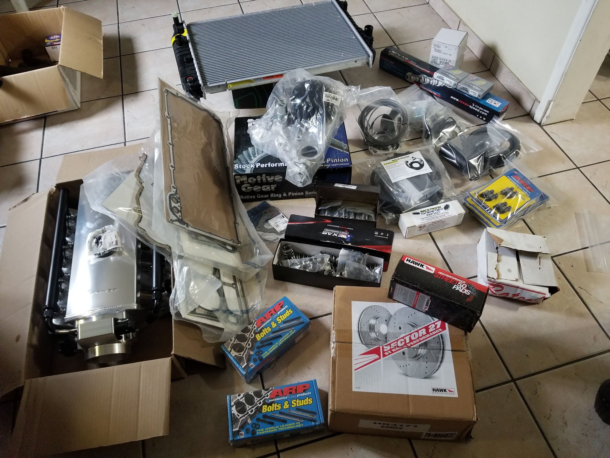  - ARP STUDS 12 POINT 2004 And Up Chevy Ls1 Ls6 234-4317 Brand new in box unopened - Pacoima, CA 91331, United States