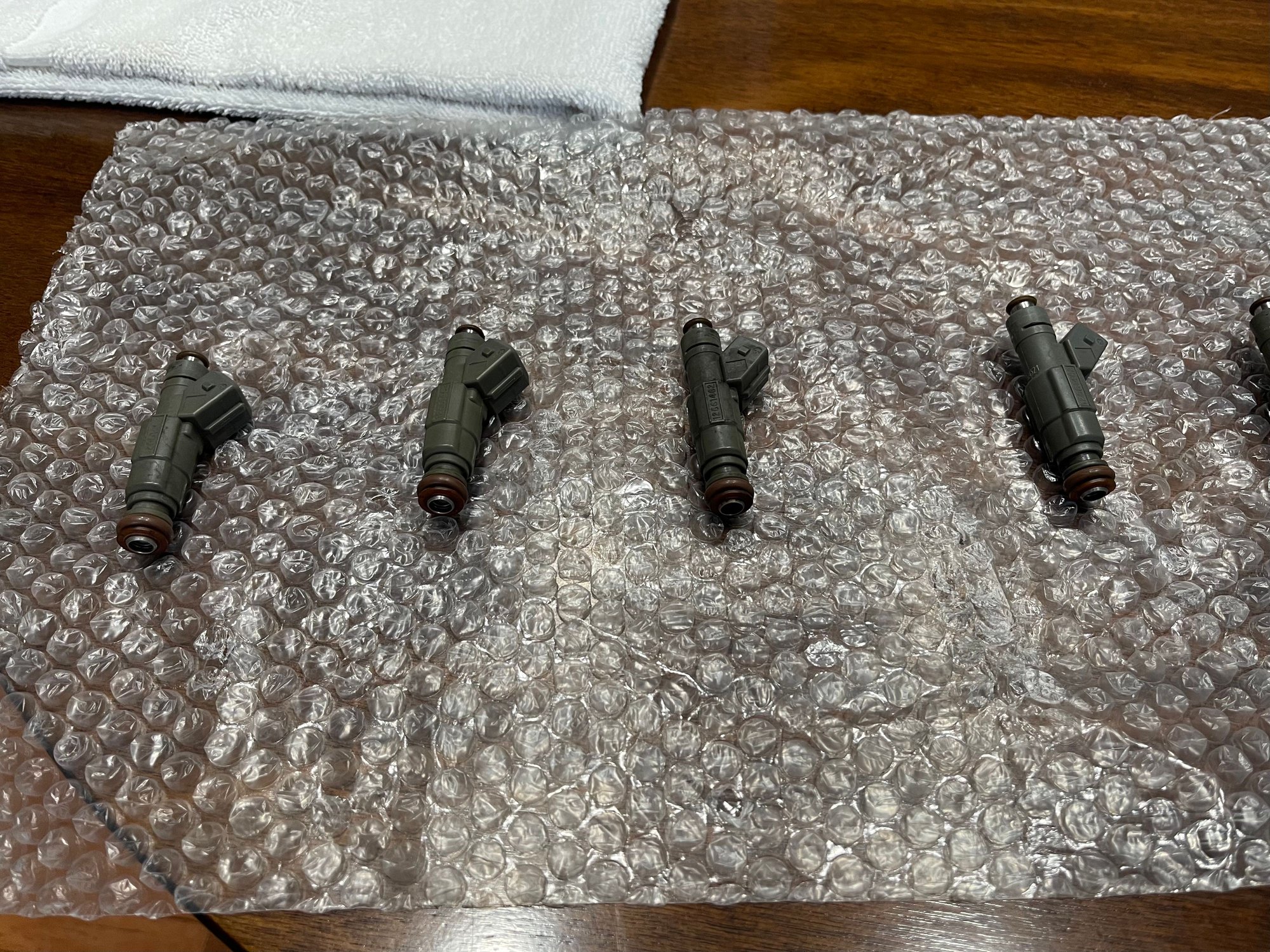 Engine - Intake/Fuel - FS: 8 GM 28lb Fuel Injectors 12561462 - Used - 0  All Models - Chantilly, VA 20152, United States