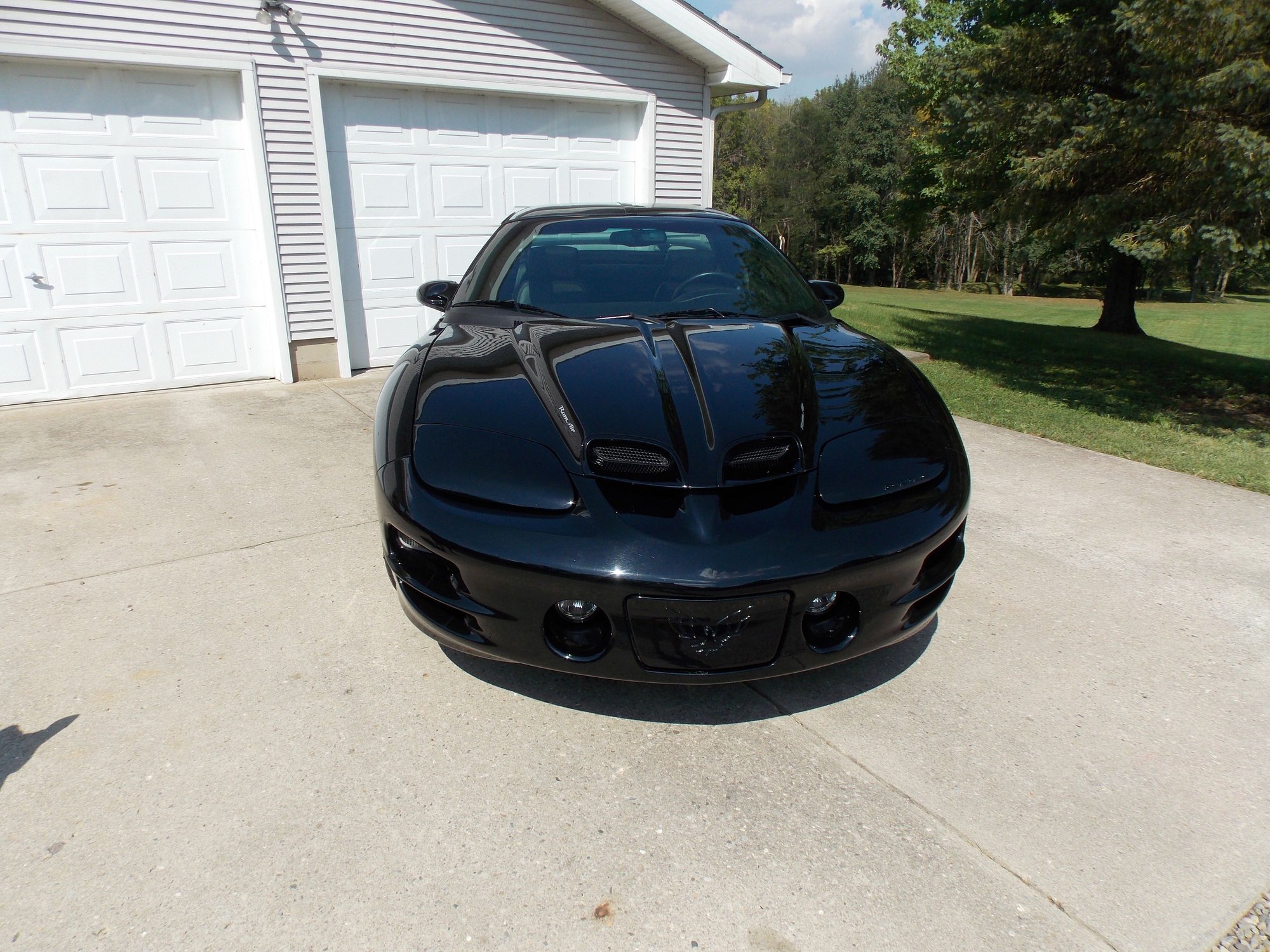 2000 Pontiac Firebird - 2000 WS6 Trans Am 9400 miles - Used - VIN 2G2FV22G0Y2170228 - 9,400 Miles - 8 cyl - 2WD - Manual - Coupe - Black - New Castle, IN 47362, United States