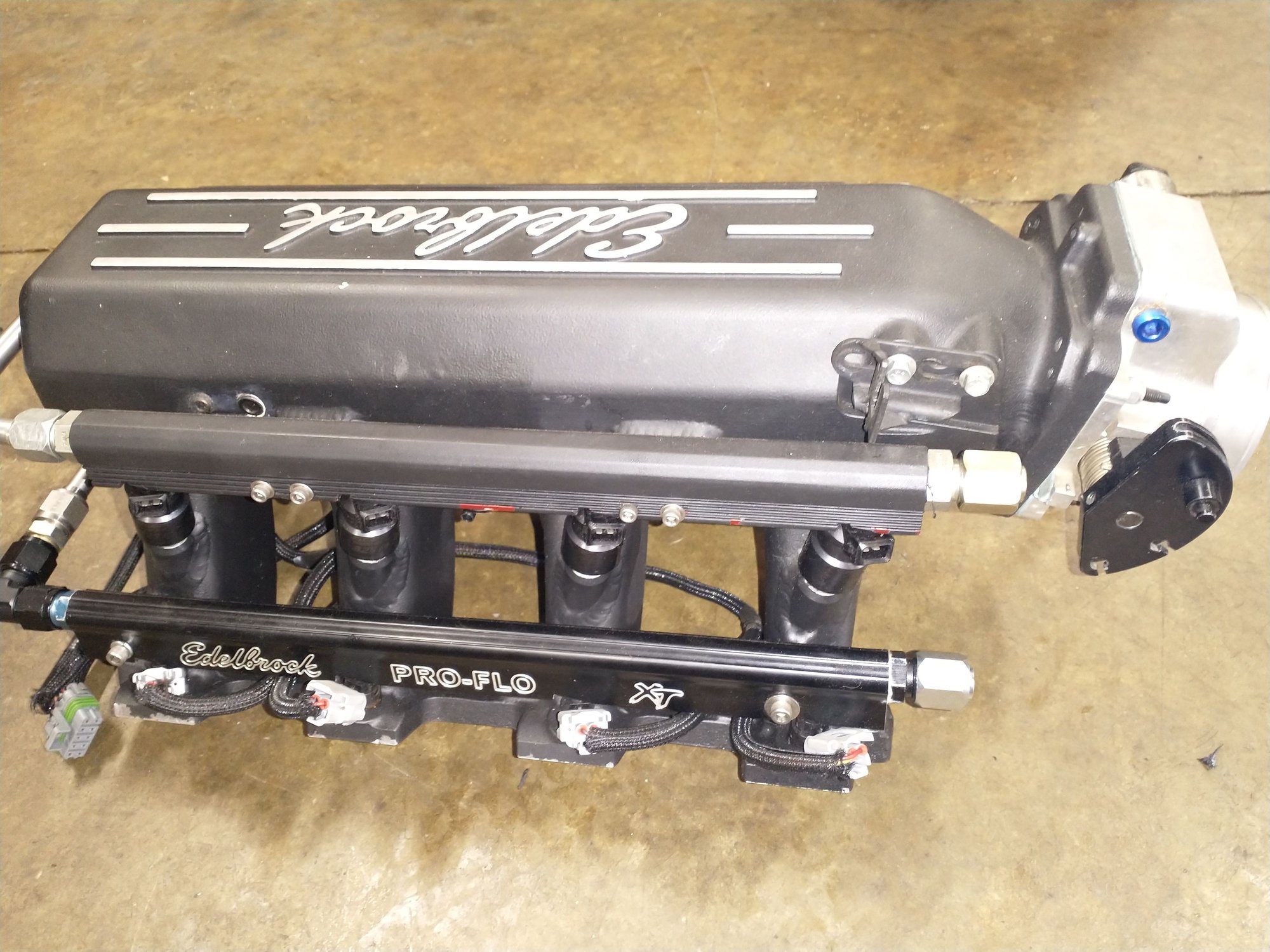  - Edelbrock Pro Flo Cathedral 16 injector - Middletown, CT 06457, United States