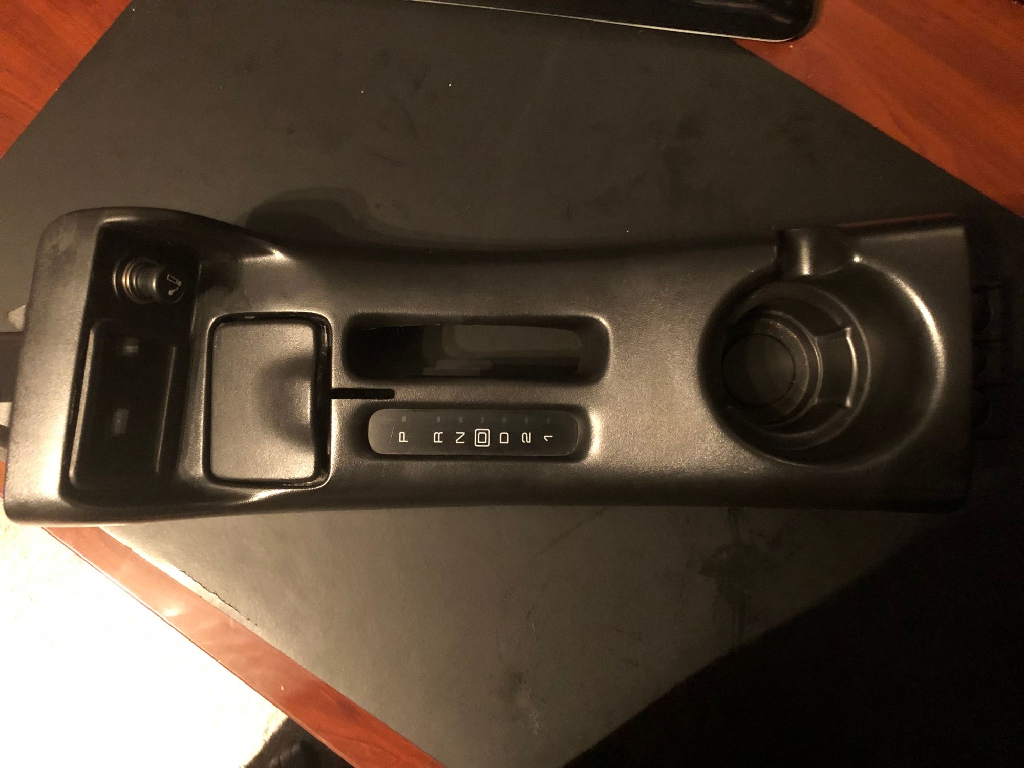  - A4 console shift plate 00-02 Ebony, modified for B&M ratchet shifter - Mason, Ohio Usa, OH 45040, United States