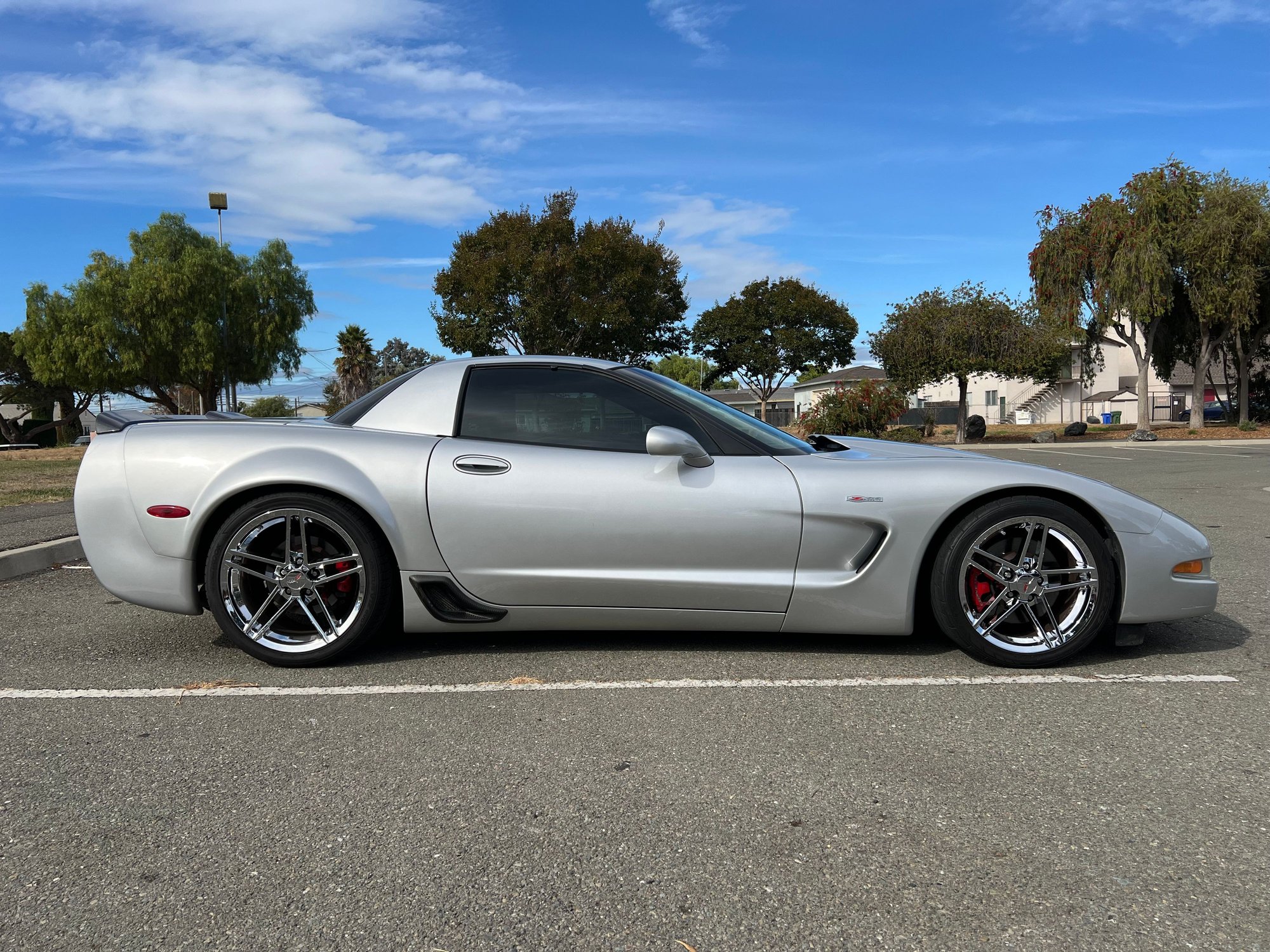 2002 Chevrolet Corvette - 2002 Chevrolet Corvette Z06 - Used - VIN 1G1YY12S425120124 - 29,567 Miles - 8 cyl - 2WD - Manual - Coupe - Silver - Newark, CA 94560, United States