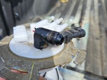 -8 feed fitting