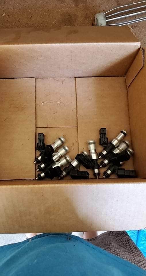 Engine - Intake/Fuel - LS3 Injectors with LS1/6 adapters - Used - 0  All Models - Grandville, MI 49418, United States