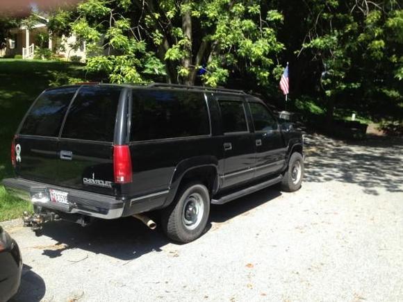 1999 SUBURBAN
