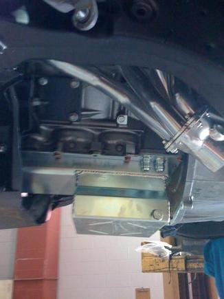 Oil pan clearance