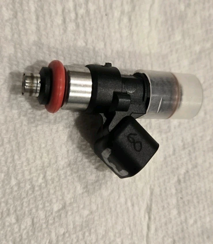 Engine - Intake/Fuel - FIC Fuel Injector Connection 60LB 650cc Injectors EV14 LS3 LS7 LSA set 8x. - Used - 0  All Models - Winter Park, FL 32792, United States