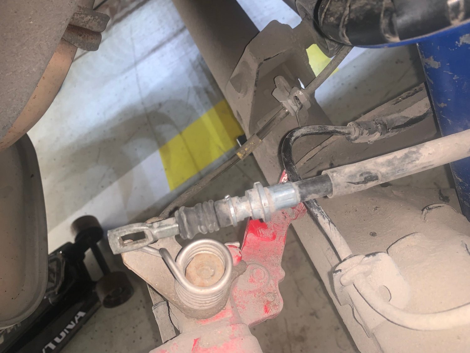 Passenger side, note lack of length compared with photos of drivers side