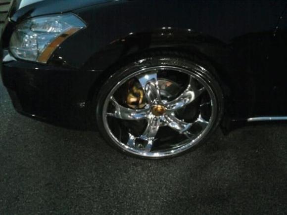 Metallic Orange calipers Boss wheels