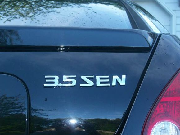 the "n" emblem  adds 32 hp...im pretty sure