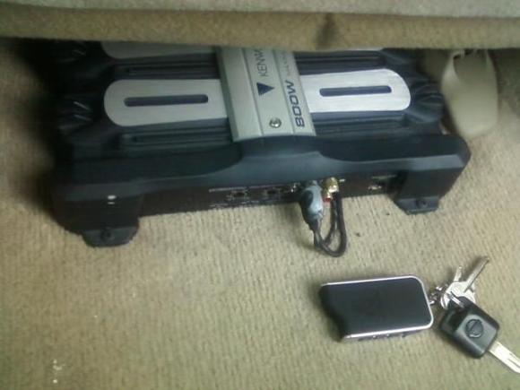 The Kenwood amp that help me destroy my subs lol