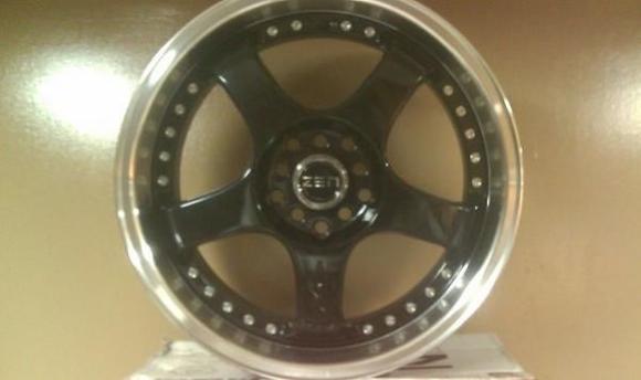 Temporary Rimz I placed on until I find the ones I NEED !!!