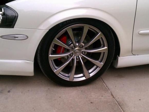 Z32 CALIPERS, W/G37 19s