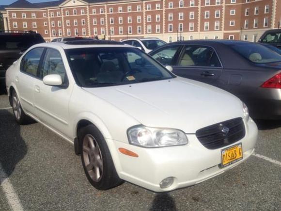 The front of my 2001 Nissan Maxima SE