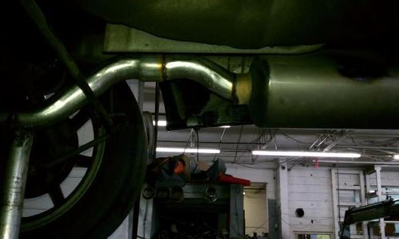 IMAG0655
installing exhaust