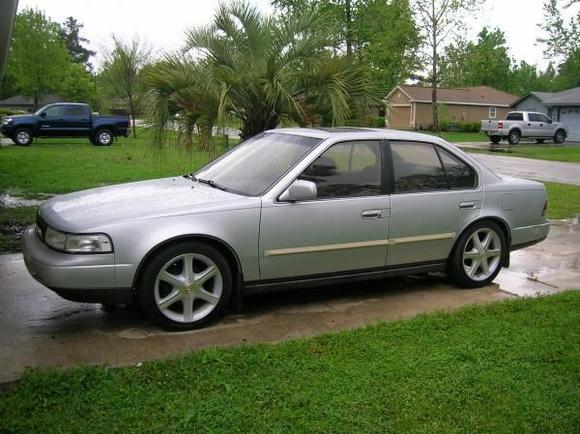 Drivers Side. You can see the stance with the Koni/Eibachs and 17" Infiniti I35 Sport Rims