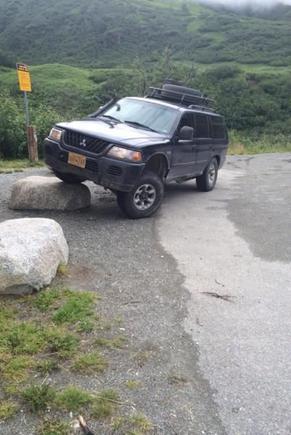 trail head parking