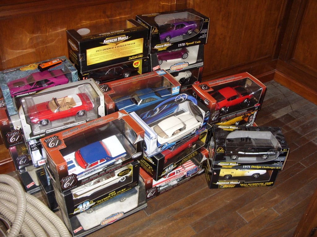 mopar diecast 1 18
