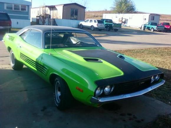 Finally got the hood painted to match the fenders! I think she is lookin quite sexy!