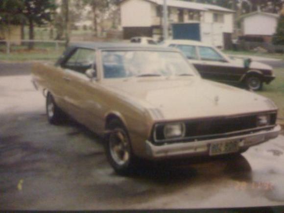 My 1970 VG valiant 318