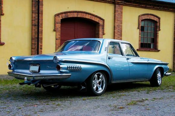Dodge back600