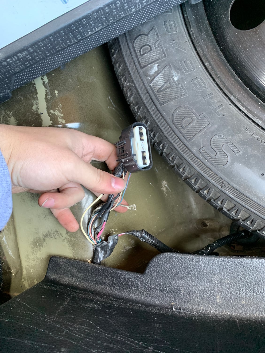 Fuel pump won’t turn, power to connector no power to pump