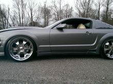 2009 GT Mustang  Steeda Lowering package Street Scene Body Kit Aggressive Chin Spoiler APR Wind Splitter 22 Inch Rims 255/35/22 Goodyear Tires  New Ford Motor Sports 5.4 motor with 6 speed trans ....