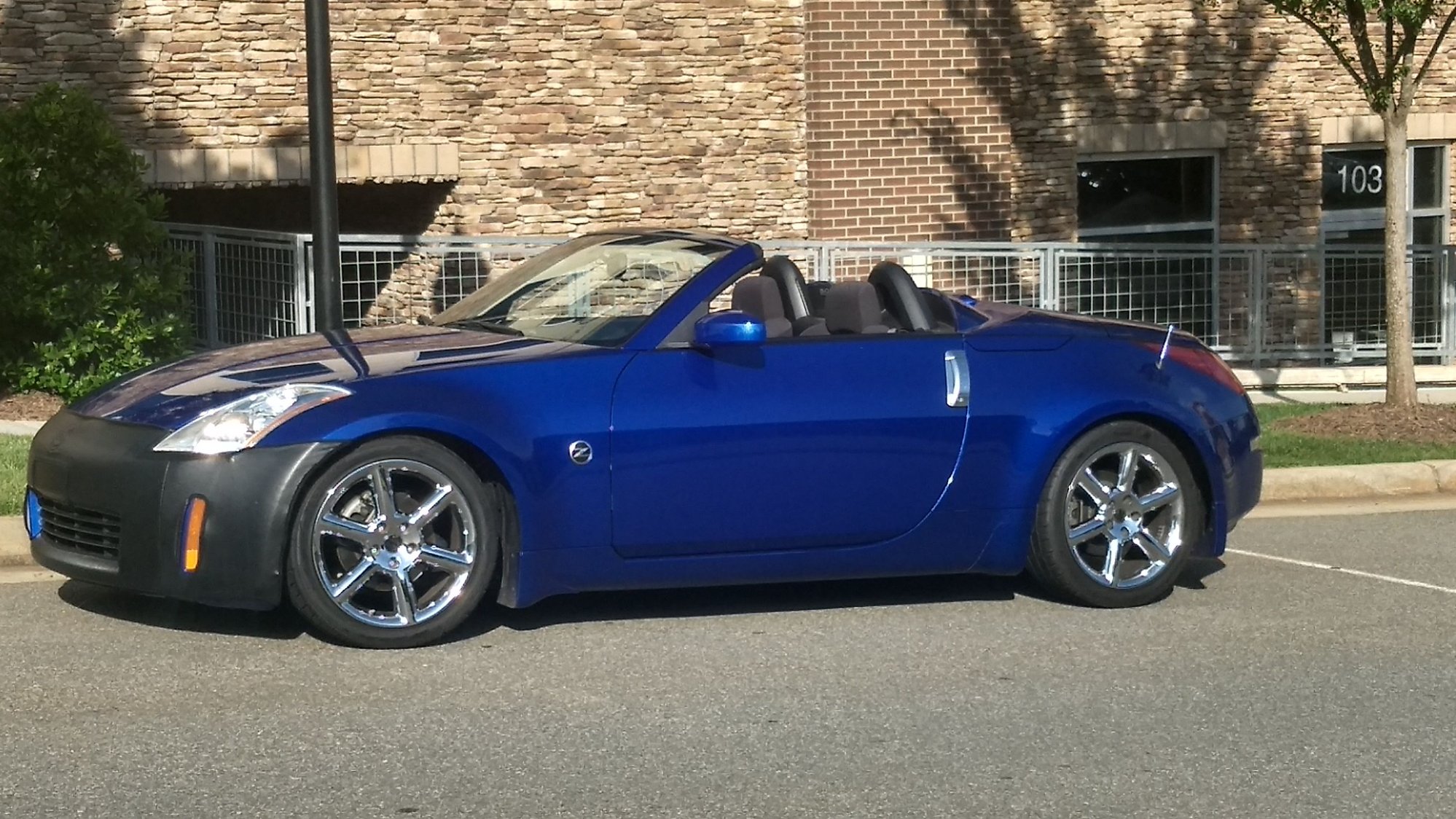 2004 Nissan 350Z - 350z Roadster - Used - VIN JN1AZ36D64T100035 - 49,000 Miles - 6 cyl - 2WD - Automatic - Convertible - Blue - Mooresville, NC 28117, United States