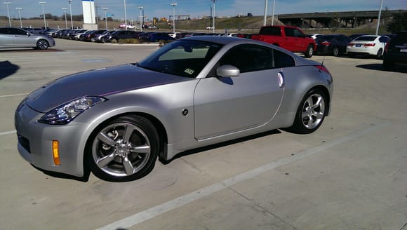 just picked up my first Z...She's and 08 with 9.6K miles...she is a cream puff.