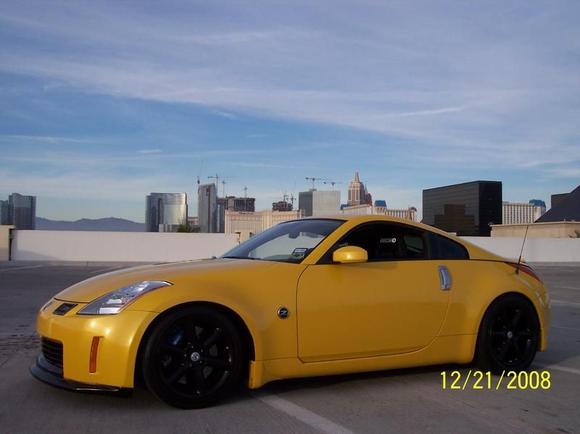 her new look... I'm gonna miss the black Volks GT-V :(