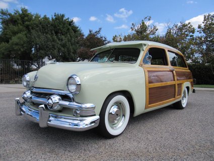 1951 FORD COUNTRY SQUIRE WOODY WAGON