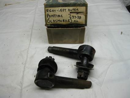 1937-38 OLDSMOBILE PONTIAC NEW OUTER TIE ROD ENDS