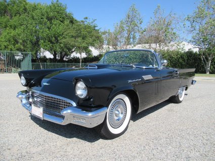 1957 Ford Thunderbird Roadster