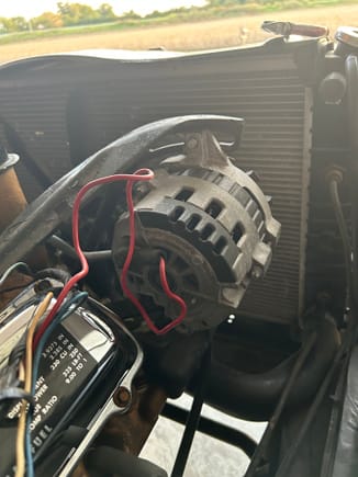 Only red wire to alternator