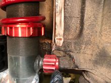 That bump stop has also gone now and all under seal now stripped out, all the seams are being stitch welded now.
