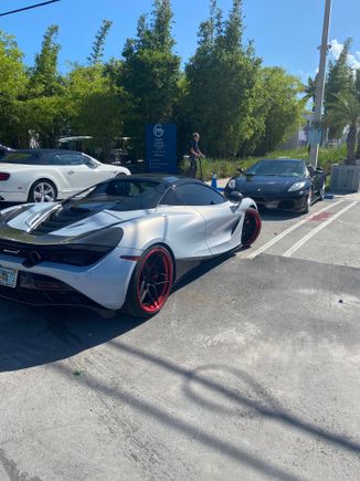 There was a singer 911 here too but never got a picture. A few RR Cullinins  It’s the car park for the Super yacht owners. 