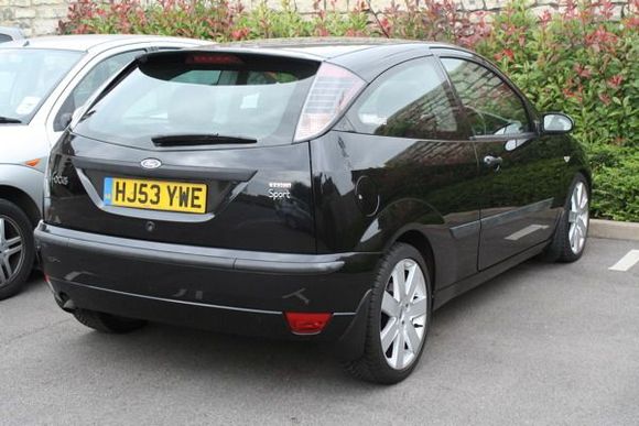 With dodgy LED rear lamps!