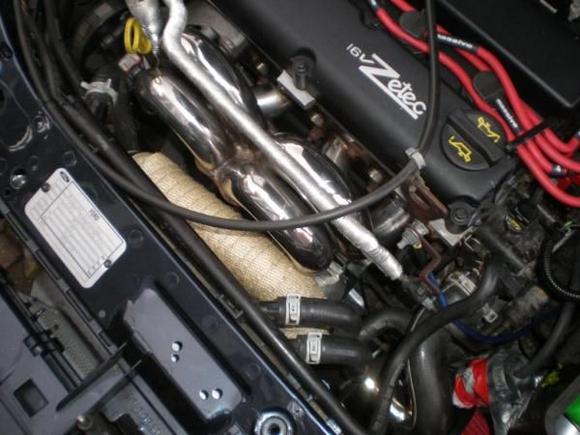 Engine bay in middle of turbo 02