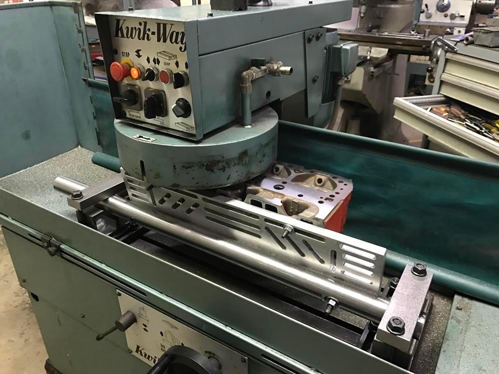 Cylinder head mounting fixture plate for resurfacing machine for Sale