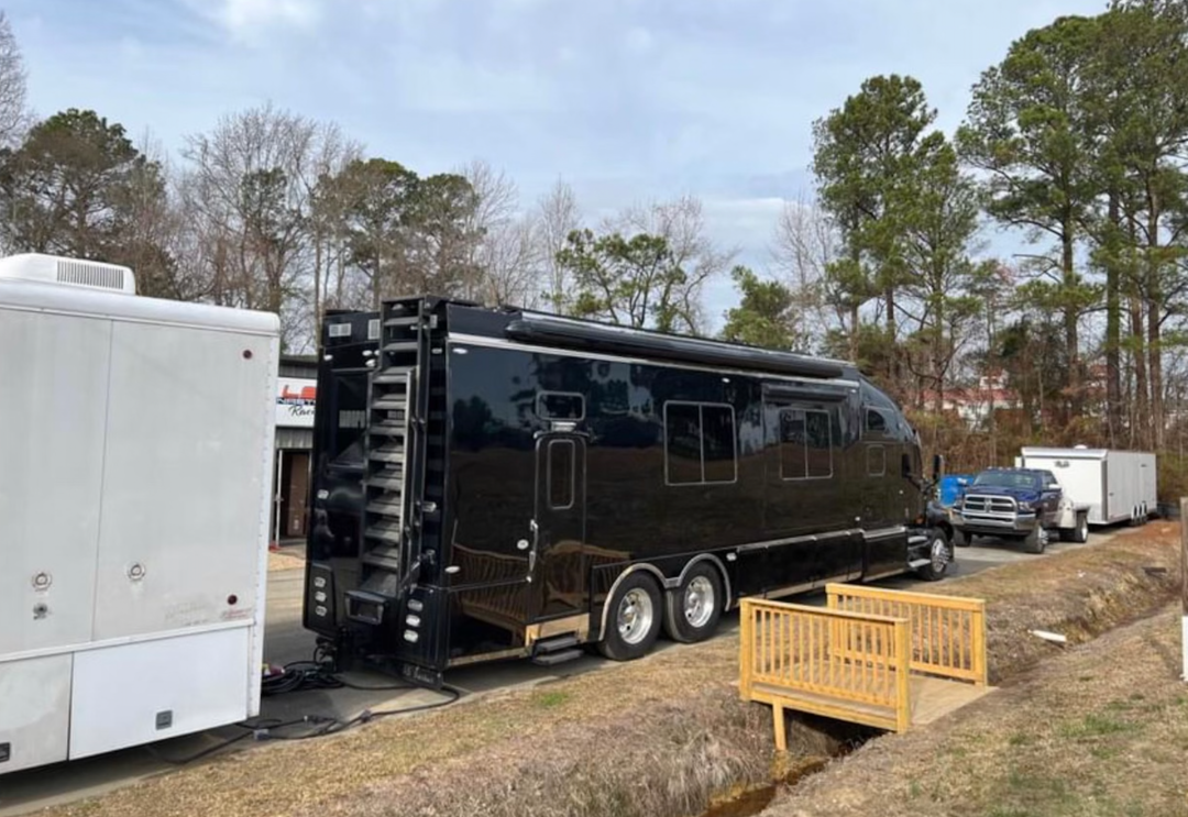 KENWORTH T2000 Custom Toterhome for Sale in Erwin, NC Classifieds