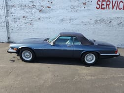 1989 Jaguar XJ8  for sale $10,990 