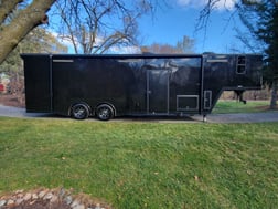 2018 34' gooseneck race trailer toy hauler