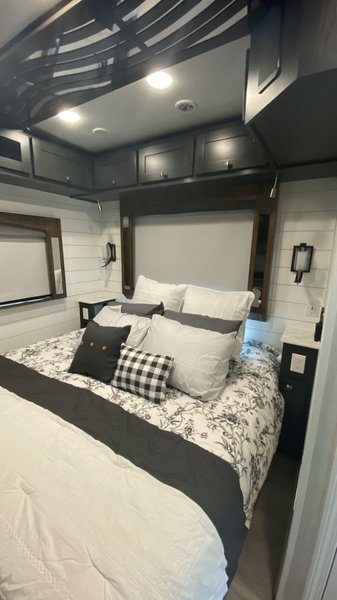 2021 Elliott's Custom Motorcoach by Bolt