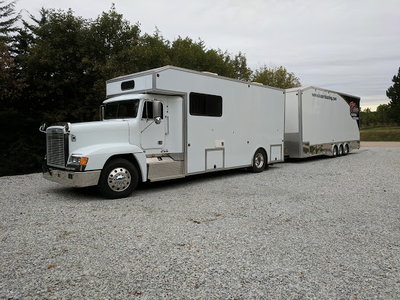 Freightliner Conversion With Fusion Custom Trailer for Sale in OMAHA