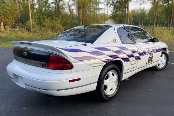 1995 Chevrolet Monte Carlo  for Sale $9,495 