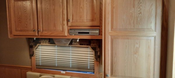2008 Renegade 42' 2-Slide Motorhome/Toterhome 5,123 Miles
