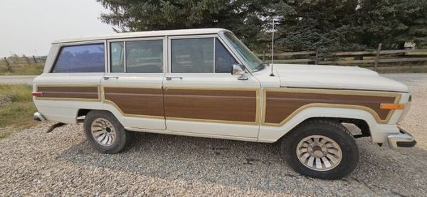 1987 Jeep Grand Wagoneer  for Sale $7,895 