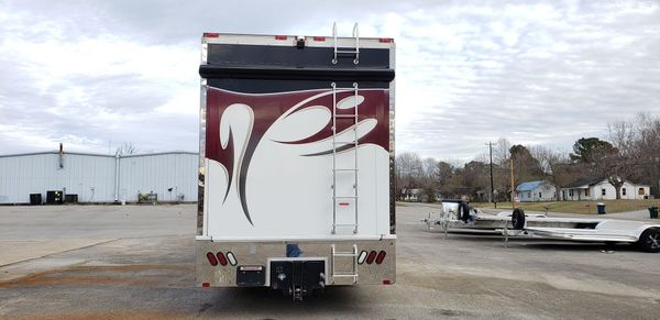 2009 Renegade 45' 3-Slide Motorhome/Toterhome