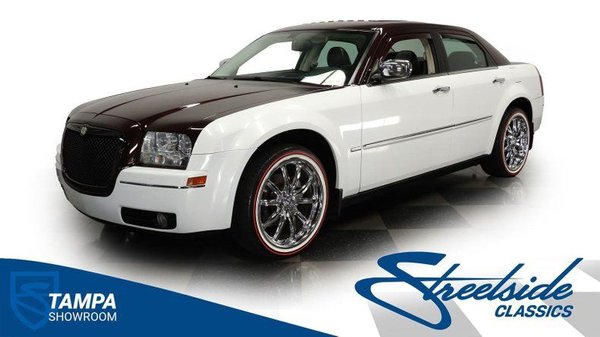 2010 Chrysler 300 Touring  for Sale $16,995 