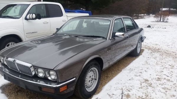 1990 Jaguar XJ6  for Sale $18,995 